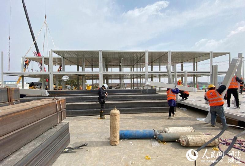 火神山醫院板房搭設